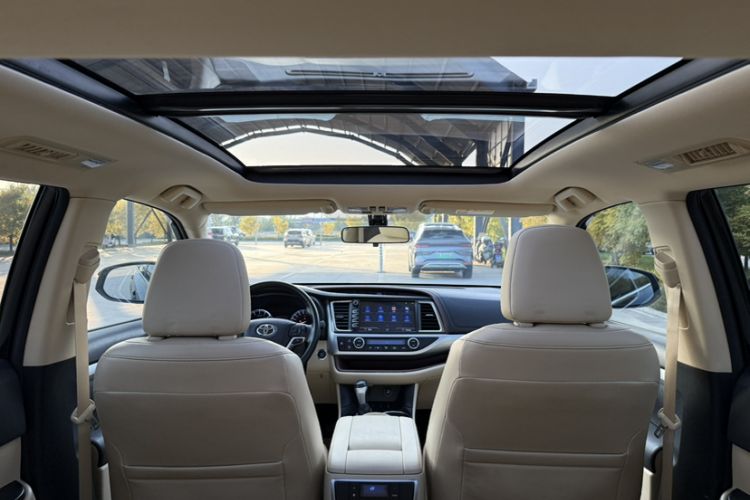 Used Toyota Highlander 2015 2.0T Four-Wheel Drive Luxury Edition 7-Seater
