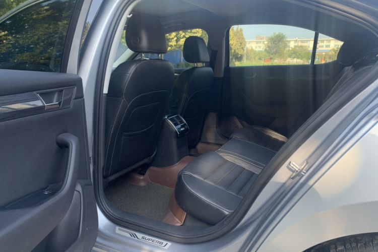 Used Skoda Superb 2016 TSI330 DSG Smart Drive Edition
