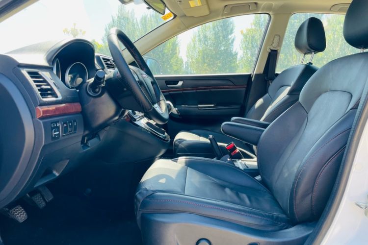 Used Haval H6 2014 Sport Version 1.5T Manual Two-Wheel Drive Elite Edition
