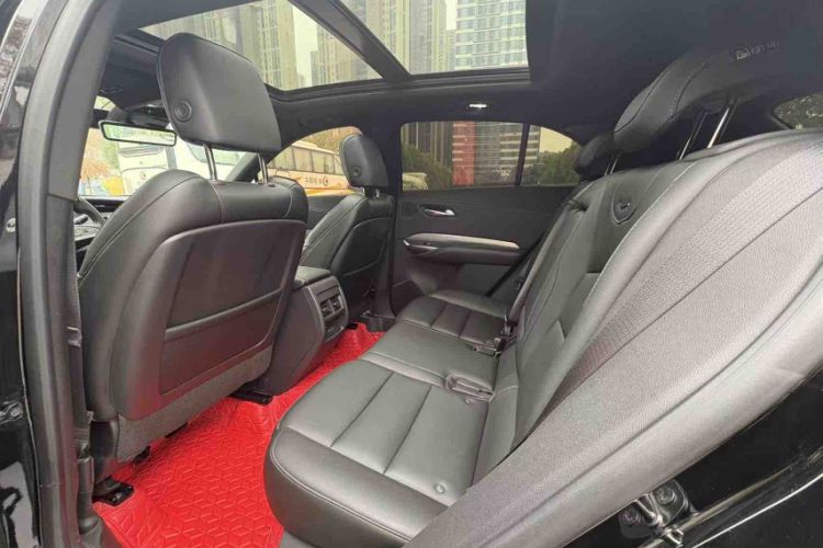 Used Cadillac XT4 2022 28T Two-Wheel-Drive Luxury Version