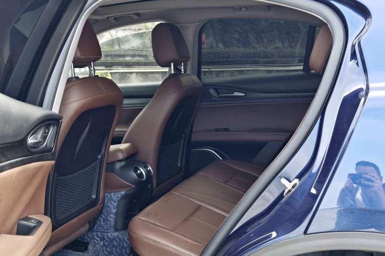 Used Alfa Romeo Stelvio 2017 2.0T 200HP Elite Edition
