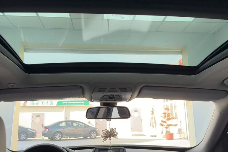 Used BMW 3 Series GT 2013 320i Leading Model
