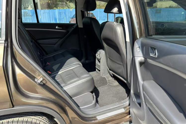 Used Volkswagen Tiguan 2017 300TSI Automatic Two-Wheel Drive Silk Road Comfort Edition
