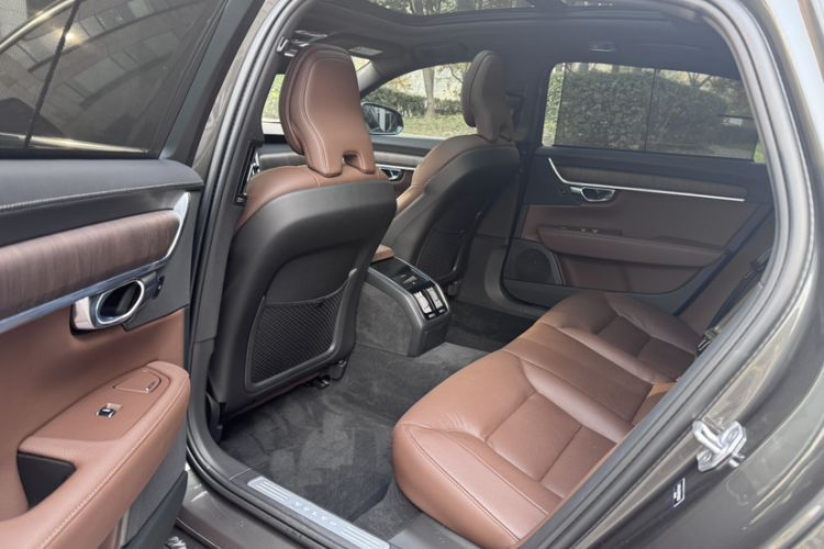 Used Volvo S90 2021 B5 Zhiyuan Luxury Edition
