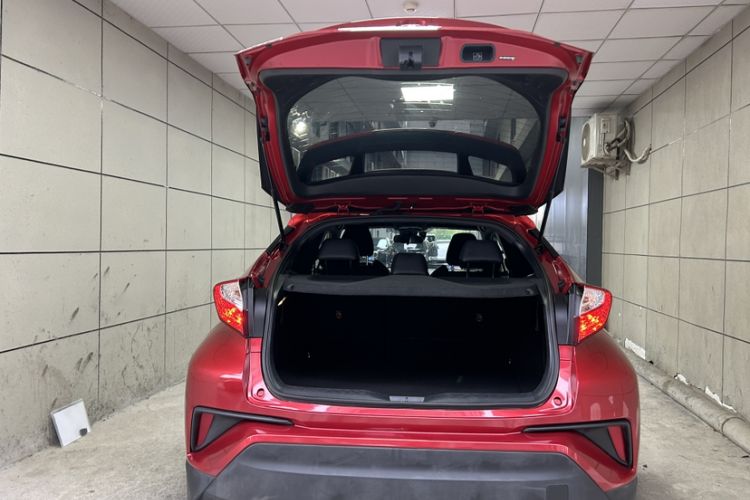 Used Toyota C-HR 2020 2.0L Leading Edition
