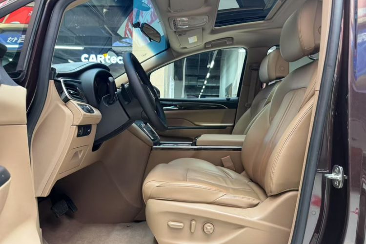 Used Buick GL8 2017 ES 28T Premium Version China V Standard
