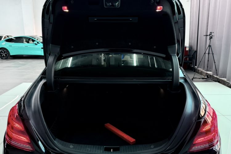 Used Mercedes-Benz S-Class 2014 S 320 L Business Model
