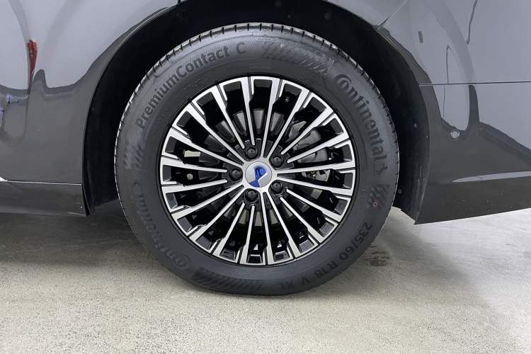 Used Denza D9 2022 DM-i 970 Four-Wheel Drive Flagship Model