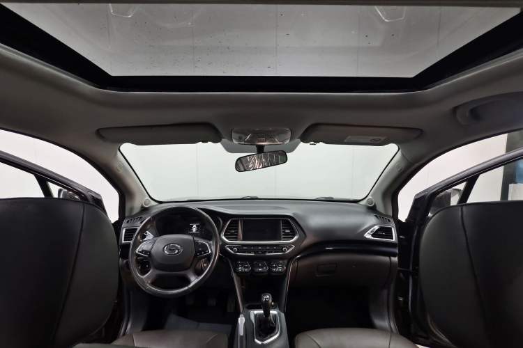 Used GAC Trumpchi GS4 2017 235T Manual Two-Wheel Drive Luxury Edition
