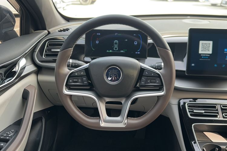 Used BYD Qin PLUS 2024 Honor Edition EV 510KM Beyond Model
