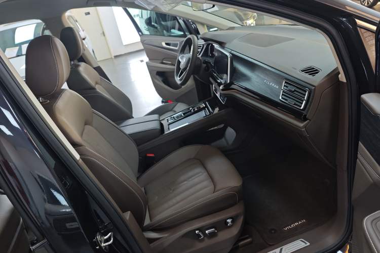 Used Volkswagen Viloran 2023 Revised Version 380TSI Luxury Edition
