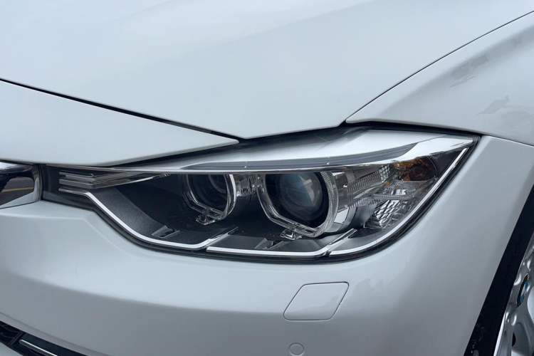 Used BMW 3 Series 2014 328Li Fashion Model
