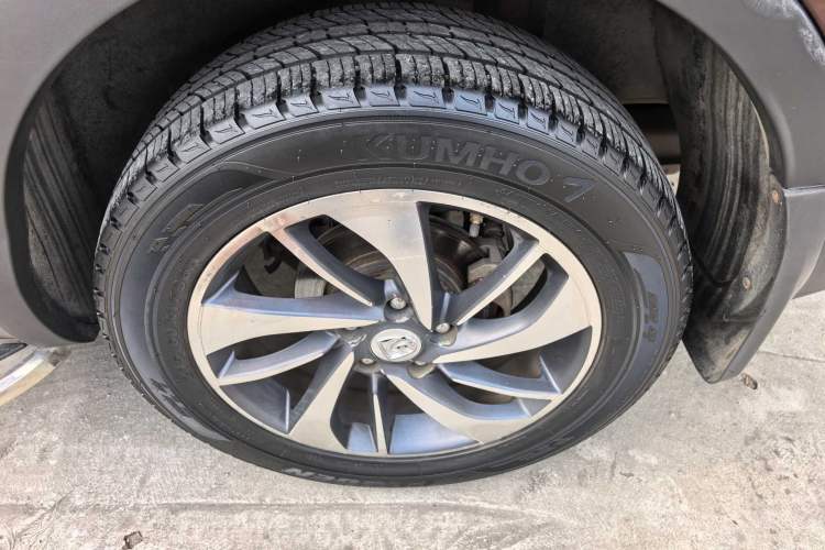 Used Baojun 560 2016 1.8L iAMT Luxury Model
