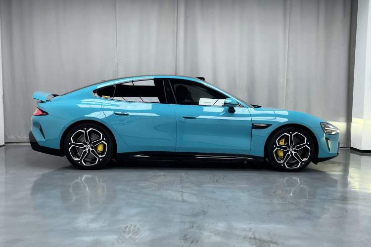 Used  SU7 2024 Four-Wheel Drive Ultra-Long Range Advanced Intelligent Driving Max Edition
