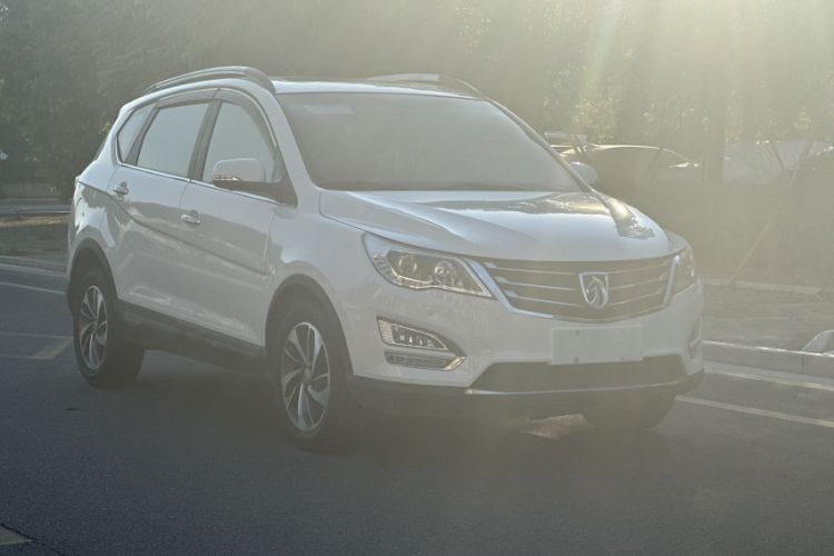 Used Baojun 560 2016 1.5T Manual Luxury Version
