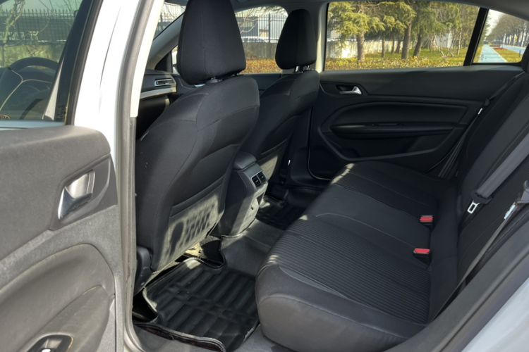 Used Peugeot 408 2014 1.8L Automatic Luxury Edition