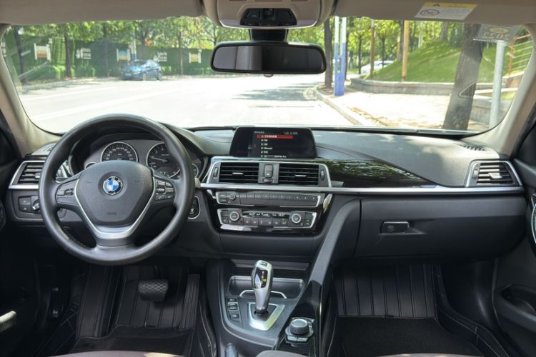 Used BMW 3 Series 2018 320Li Fashion Model
