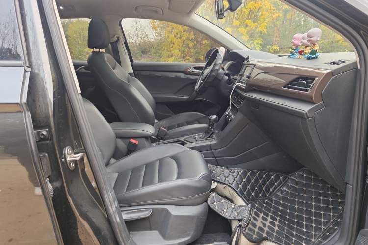 Used Volkswagen Tharu 2020 280TSI Two-Wheel Drive Comfort Edition China VI Standard
