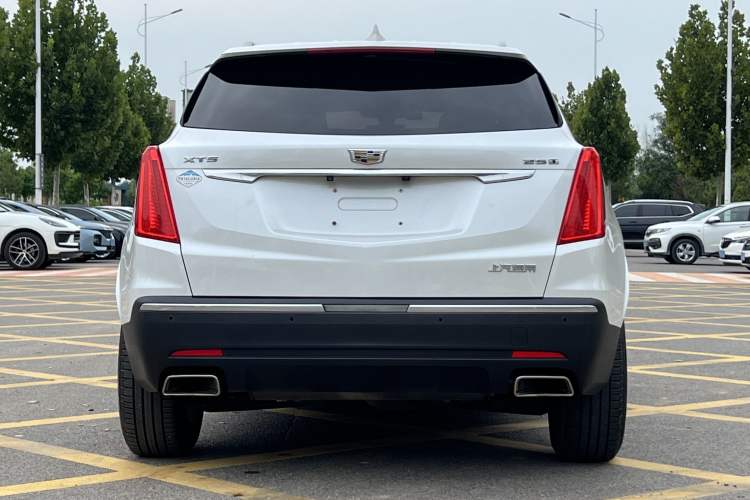 Used Cadillac XT5 2018 25T Tech Model
