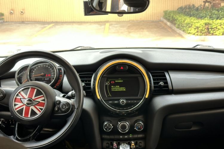 Used  MINI 2015 1.5T COOPER Fun Five-Door Edition