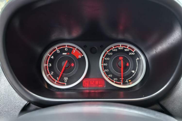 Used MG 3SW 2015 1.5L AMT Elite Version
