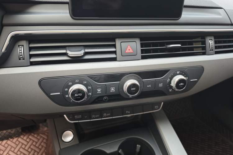 Used Audi A4L 2019 40 TFSI Ambition China VI