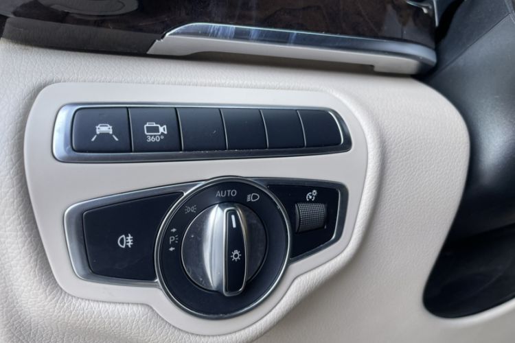 Used Mercedes-Benz V-Class 2018 V 260 L Prestige Extended Version China VI
