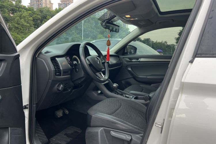 Used Skoda Kodiaq 2018 Facelifted TSI330 5-Seater Two-Wheel-Drive Comfort Edition
