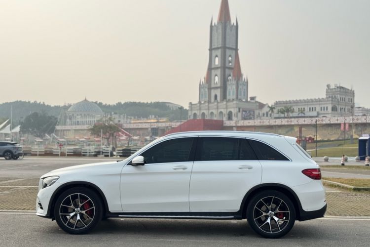 Used Mercedes-Benz GLC 2019 Facelift GLC 260 L 4MATIC Luxury Model
