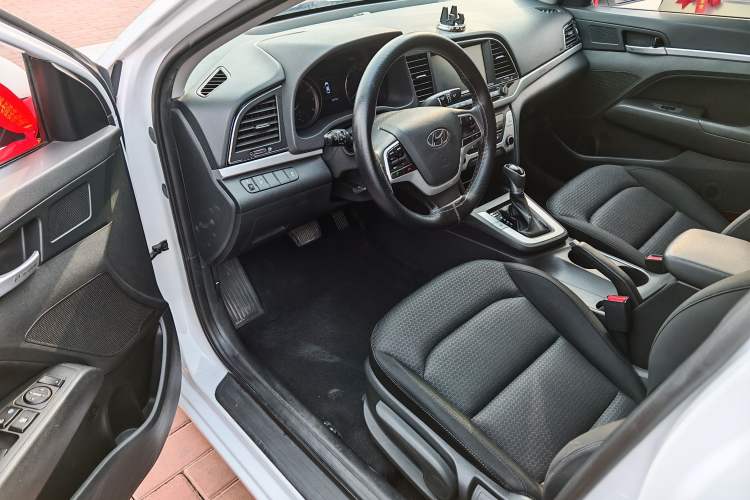 Used Hyundai Elantra (6th Generation / Lingdong) 2016 1.6L Automatic ZhiXuan – Elite Version