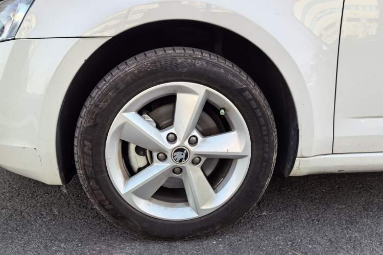 Used Skoda Octavia 2015 1.6L Automatic Yijun Edition