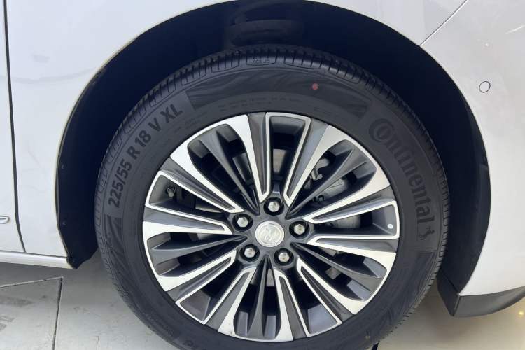 Used Buick GL8 2022 ES Landtrek 653T Flagship Model
