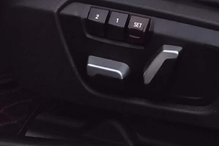 Used BMW 3 Series 2016 320Li Ambition Model
