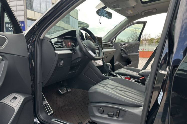 Used Volkswagen Tiguan L 2024 330TSI Automatic Two-Wheel Drive R-Line Enhanced Edition