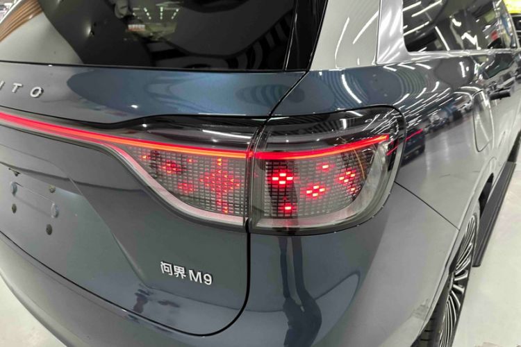 Used Hima AITO M9 2024 Range-Extended Ultra Version 52 kWh 5-Seater Model
