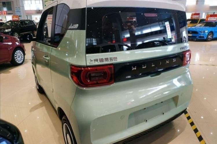 Used Wuling Hongguang MINIEV 2022 Macaron Premium Model – Lithium Iron Phosphate
