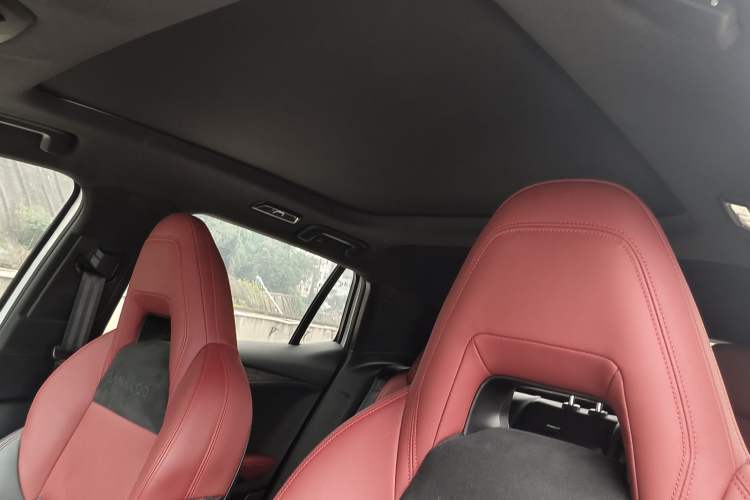 Used Lynk & Co 06 2020 1.5T JinPro model
