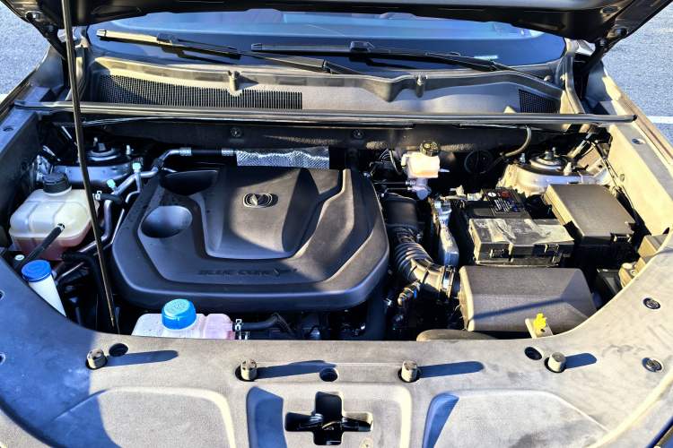 Used Changan CS75 PLUS 2023 3rd Generation 1.5T Automatic Prestige Model
