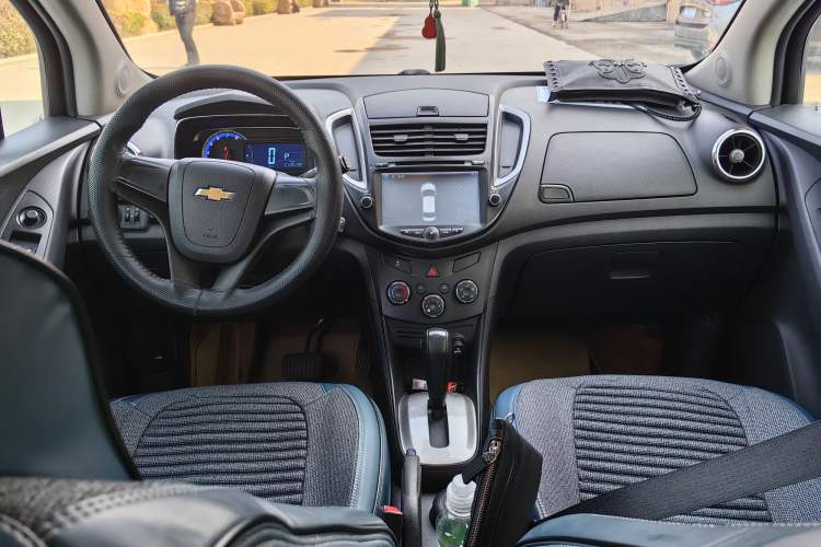 Used Chevrolet Trax 2016 1.4T Automatic Two-Wheel Drive Comfort Version with Sunroof
