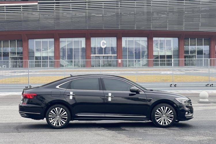 Used Volkswagen Passat 2019 380TSI Luxury Edition China VI Standard
