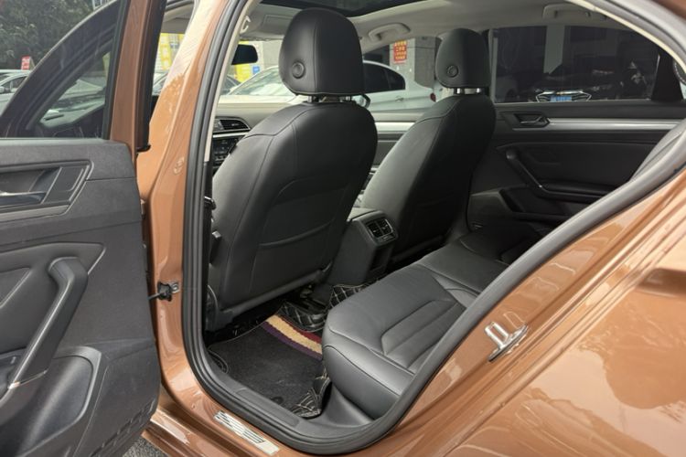 Used Volkswagen Lamando 2017 280TSI DSG Comfort Edition
