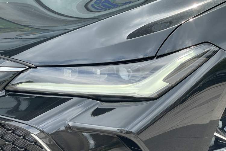 Used Toyota Avalon 2023 2.5L Luxury Edition
