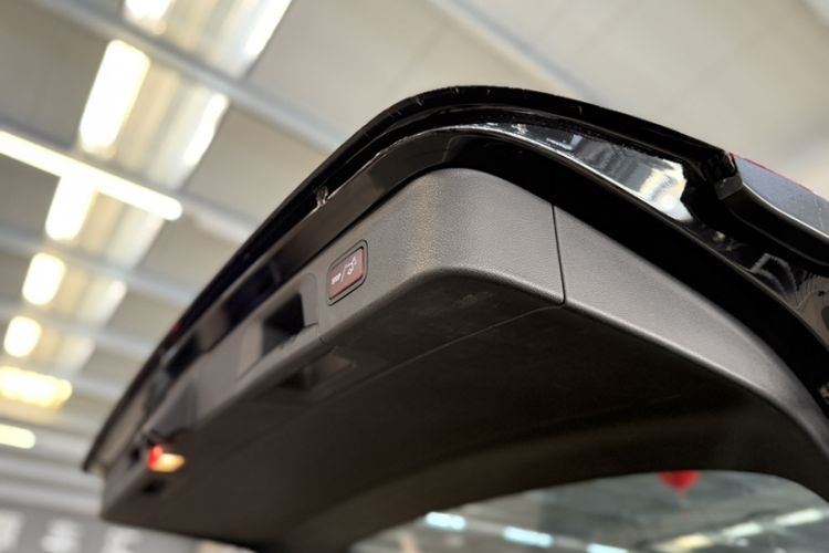 Used Mercedes-Benz GLC 2018 Facelift GLC 260 4MATIC Luxury Edition
