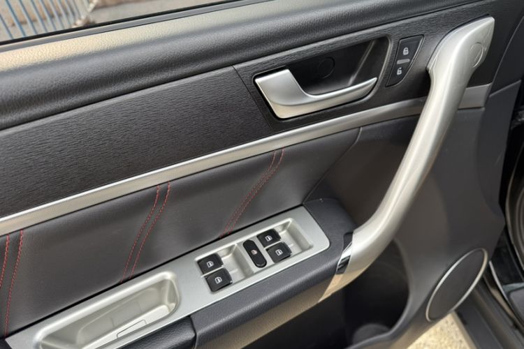 Used Haval M6 2019 1.5T DCT Two-Wheel Drive Elite Version China VI Standard
