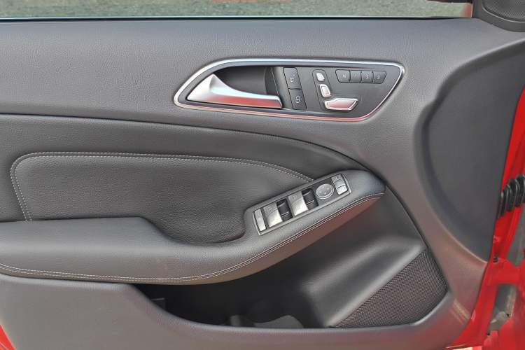 Used Mercedes-Benz B-Class 2015 B 200 Fashion Model
