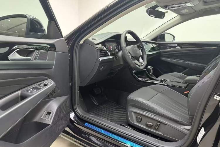 Used Volkswagen Passat 2024 330TSI Starry Elite Edition
