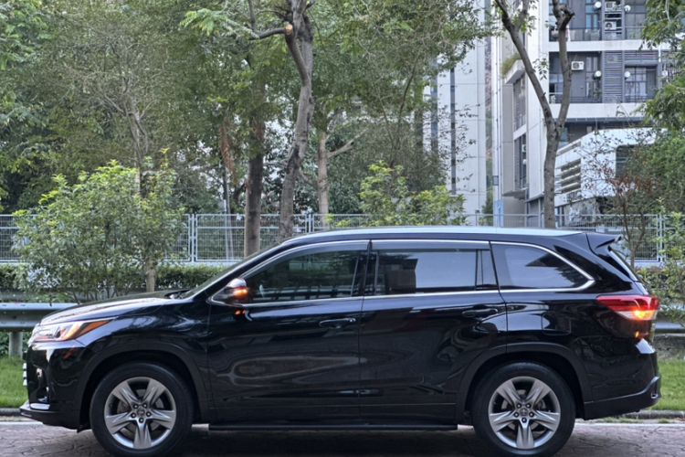 Used Toyota Highlander 2017 2.0T Four-Wheel Drive Luxury Edition 7 Seats
