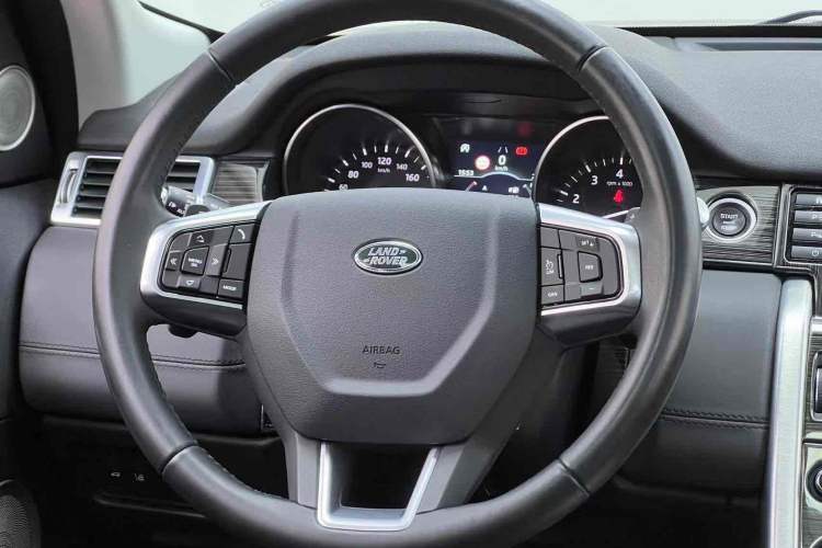 Used Land Rover Discovery Sport 2018 240 PS SE Version
