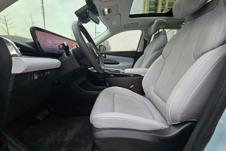 Used Buick E5 2023 Premium Long-Range Version
