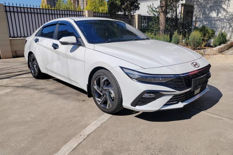 Used Hyundai Elantra 2023 1.5L CVT GLX Elite Edition
